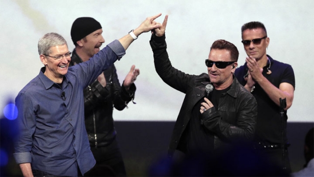 U2 在蘋果年度發表會上宣布新專輯《Songs of Innocence》將免費提供給iTunes用戶，這周仍持續引起餘波。