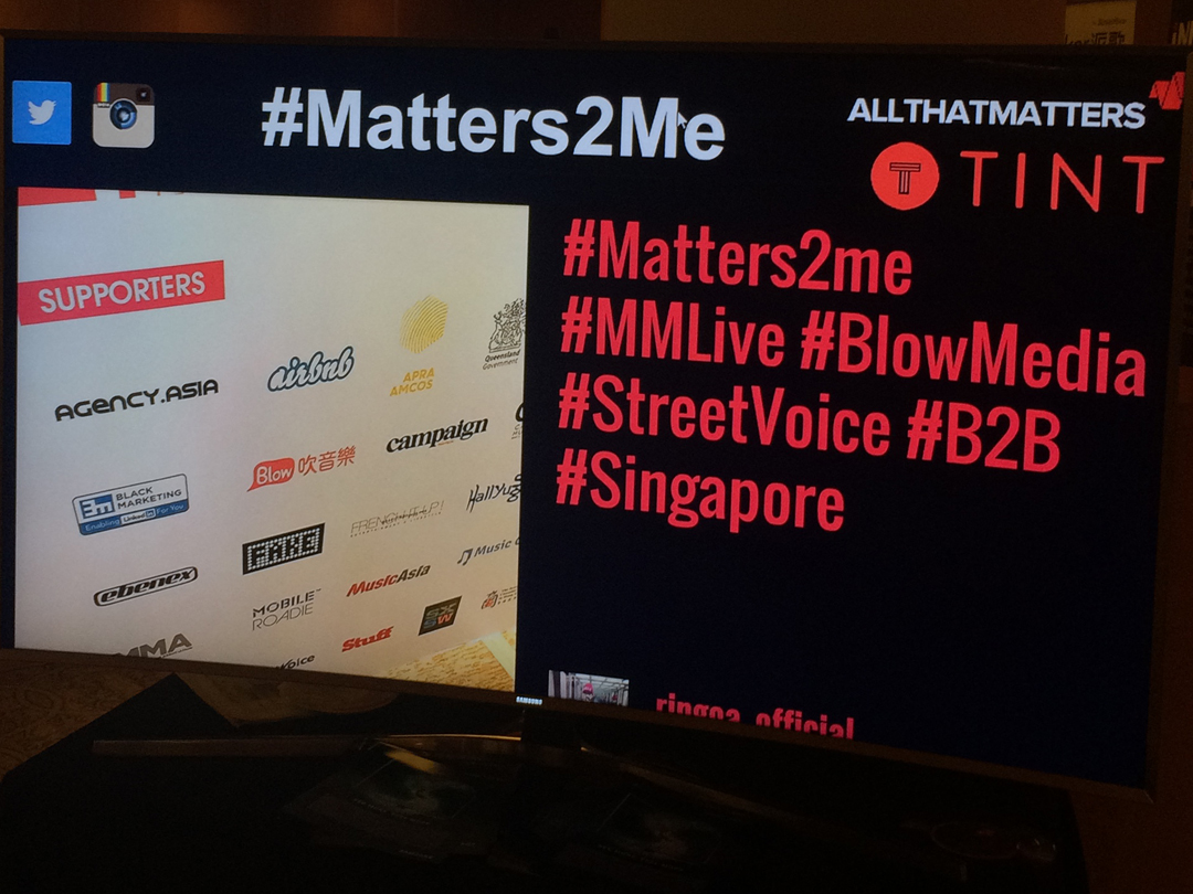 今年的官方主題標籤 #Matters2Me，上傳至社群網站，並設定標籤，隔日就出現在會場投影。