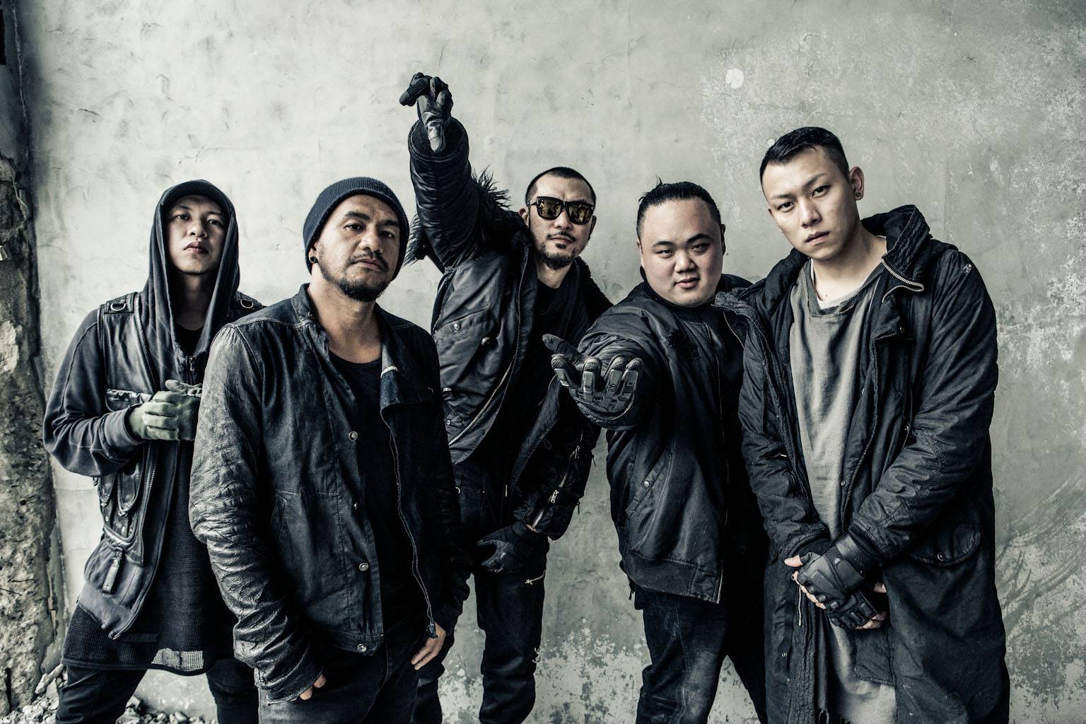 兄弟本色新專輯 FLY OUT 訴盡全職音樂人的豪賭 - Blow 吹音樂
