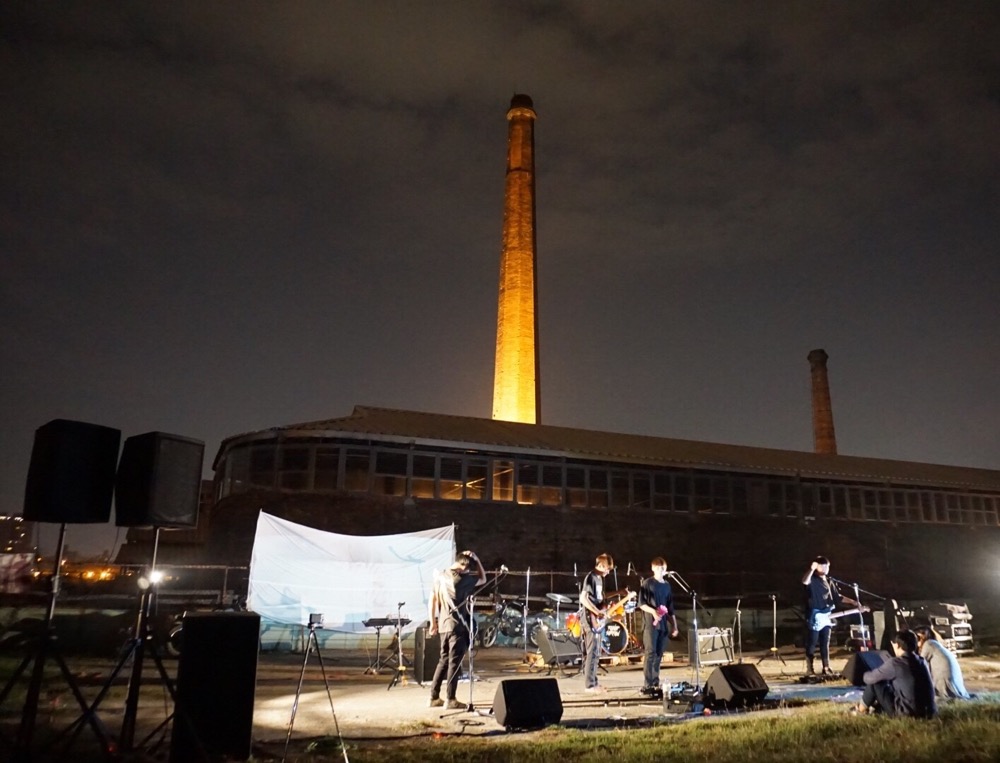 【圖說1】煙雨飄渺樂團發行單曲〈煙囪Chimney〉在磚窯廠舉辦專場