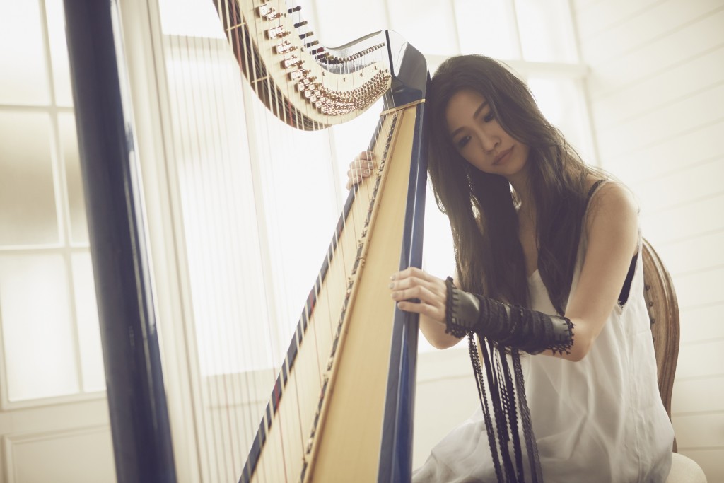 蘇打綠青峰力薦的才女蘇珮卿，是亞洲獨一無二的豎琴創作歌手，入圍第29屆金曲獎的她7月21日將於誠品Fun聲演出全新作品《中途迷失》。