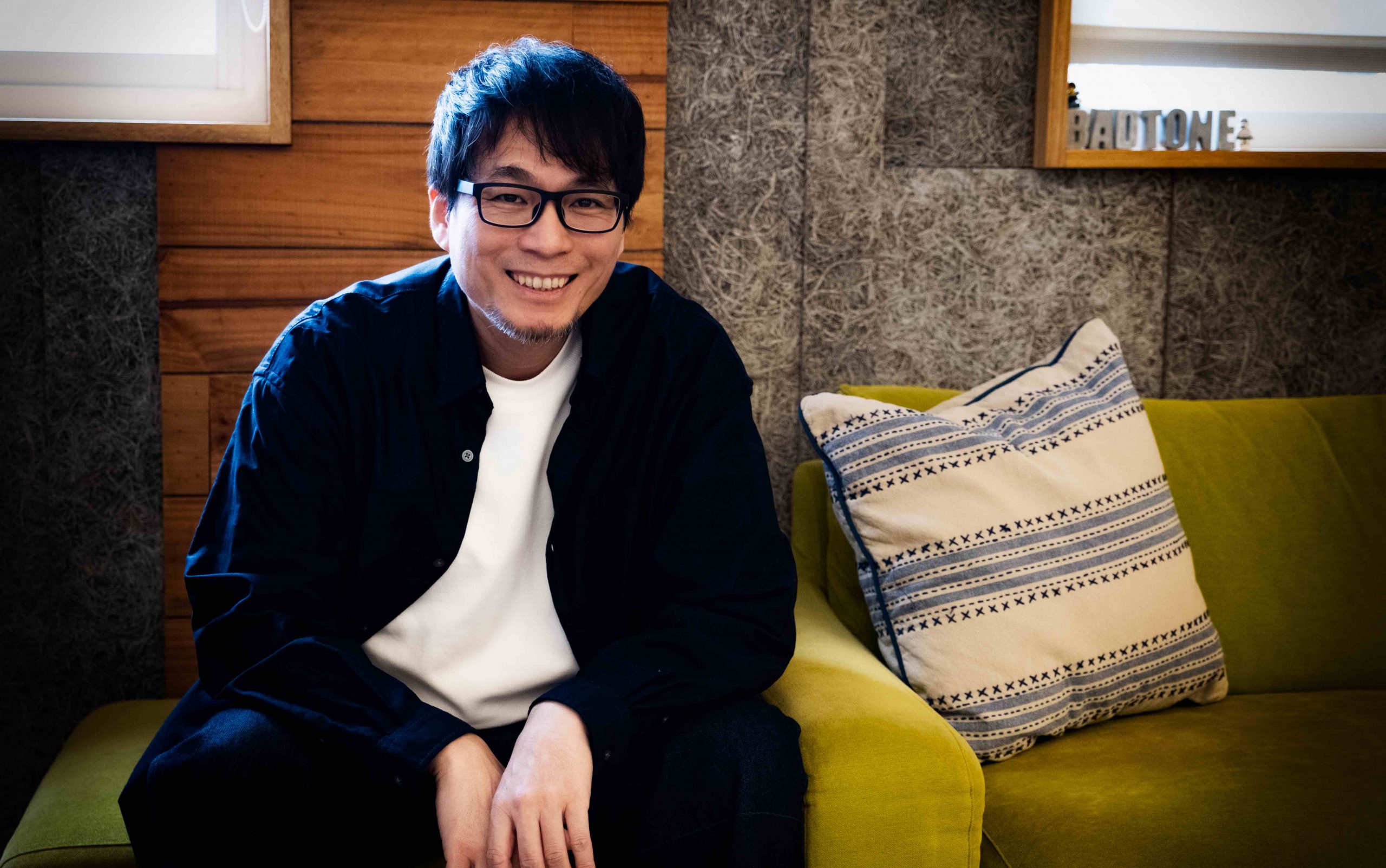 繼睽違近20年的台語新作〈無情我抵著閣較無情个妳〉 小安再獻上彩蛋新曲〈愛是我的〉 - Blow 吹音樂