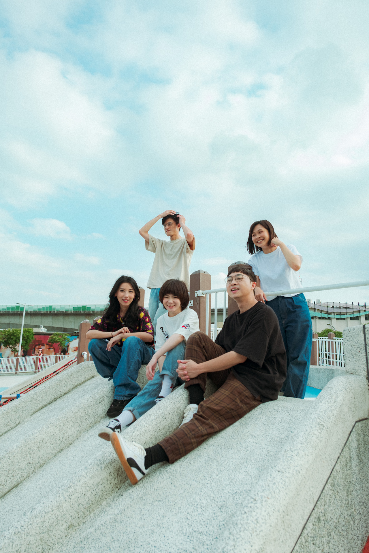 睽違14年的專場！閃閃閃閃宣布將舉辦《Shiori》發片巡迴 - Blow 吹音樂