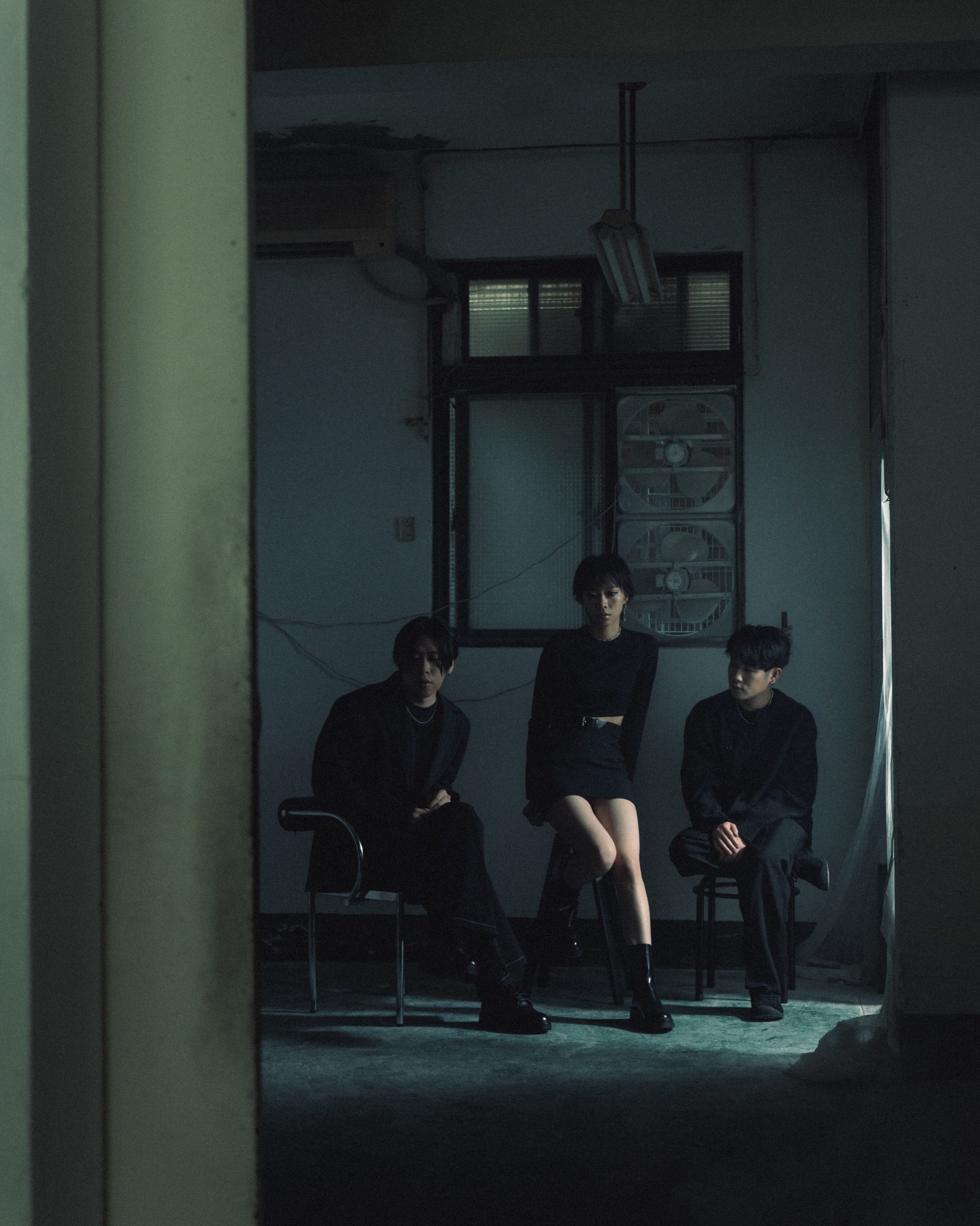 莉莉周她說釋出頓悟新作〈清Dawn On〉 啟動「致親愛的夜晚」冬季巡迴1/19高雄、1/27台北- Blow 吹音樂